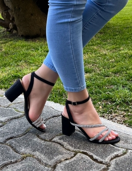 Sandalias Baio Preto